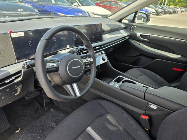 new 2025 Hyundai Sonata Hybrid car, priced at $33,030