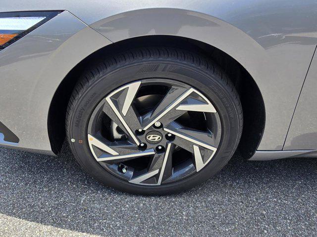 new 2025 Hyundai Elantra car, priced at $24,278