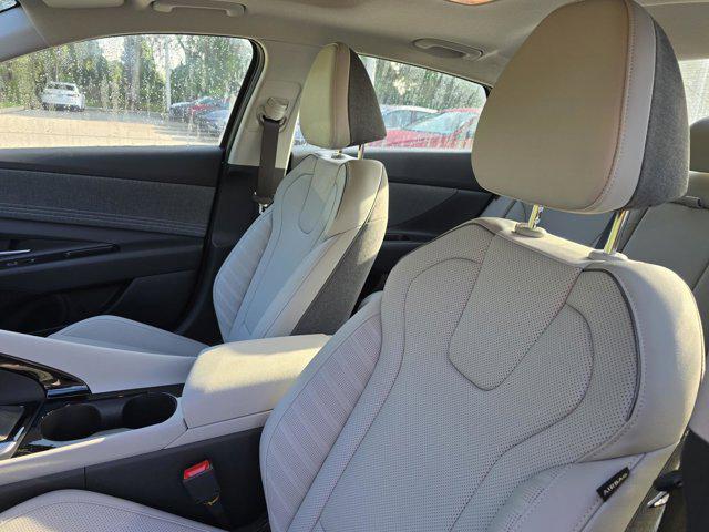 new 2025 Hyundai Elantra car, priced at $27,654