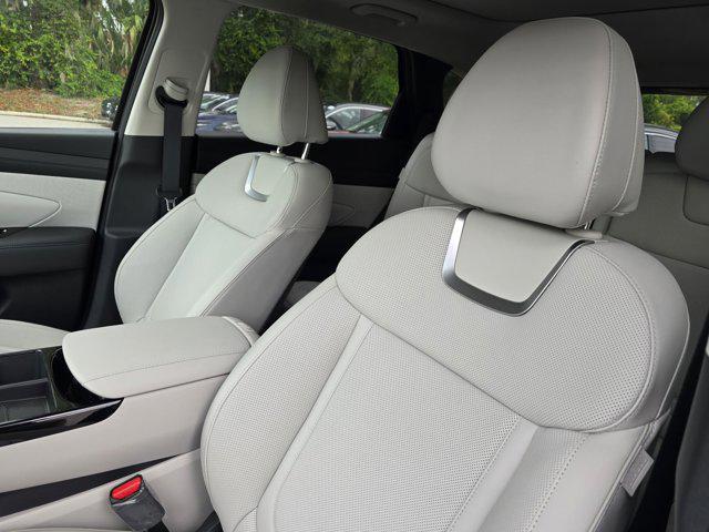 new 2025 Hyundai TUCSON Hybrid car, priced at $42,502