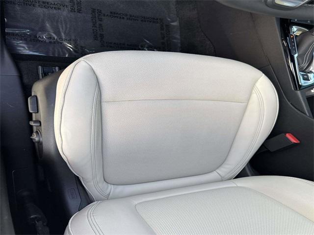 used 2025 Buick Encore GX car, priced at $23,876