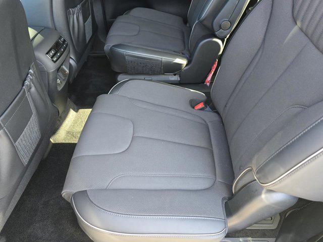 new 2025 Hyundai Palisade car, priced at $54,717