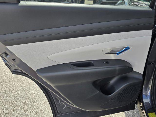 new 2025 Hyundai TUCSON Hybrid car, priced at $37,479