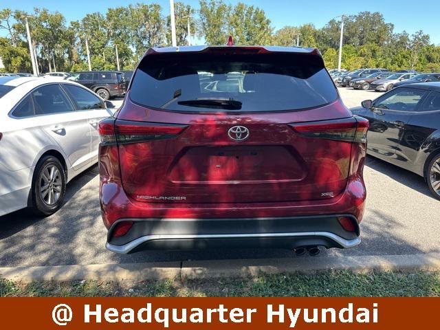 used 2022 Toyota Highlander car, priced at $35,779