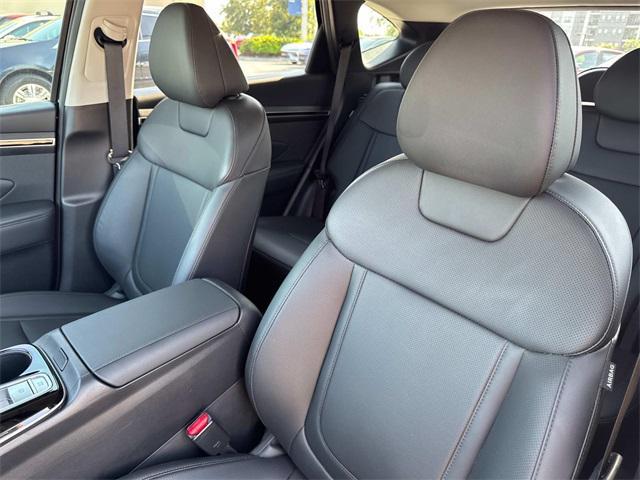 used 2024 Hyundai TUCSON Hybrid car, priced at $29,122