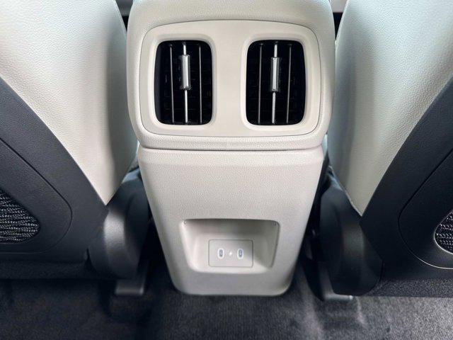 new 2025 Hyundai TUCSON Hybrid car, priced at $42,113