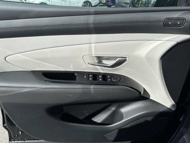 new 2025 Hyundai TUCSON Hybrid car, priced at $42,113