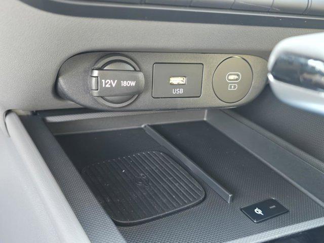 new 2025 Hyundai Elantra car, priced at $24,273