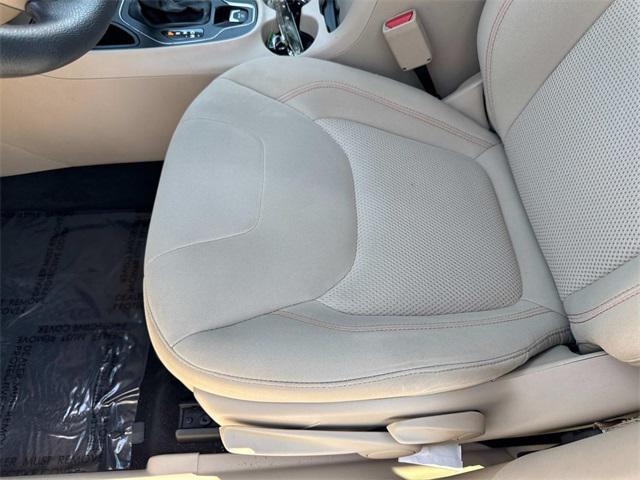 used 2020 Jeep Cherokee car, priced at $16,619