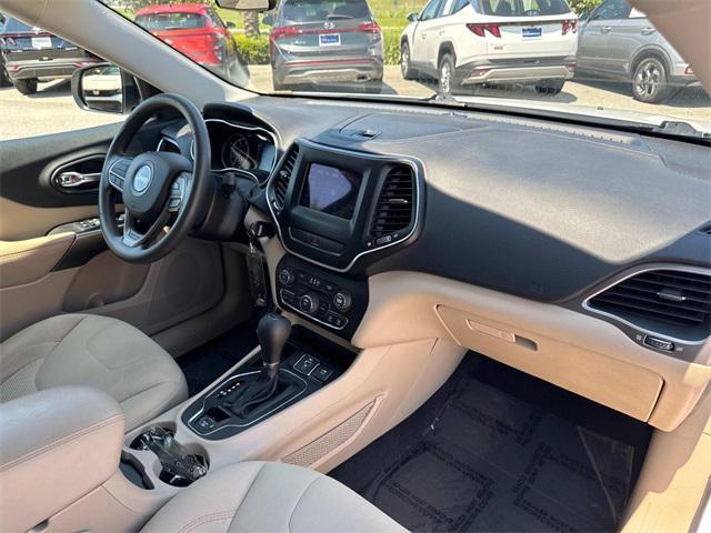 used 2020 Jeep Cherokee car, priced at $16,619