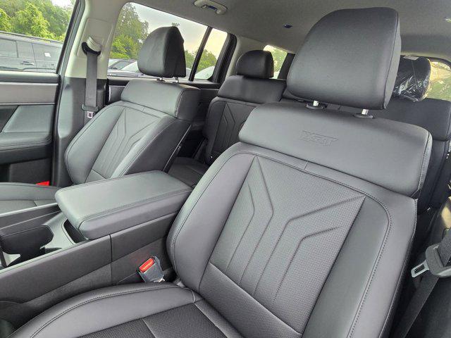 new 2025 Hyundai Santa Fe car, priced at $40,772