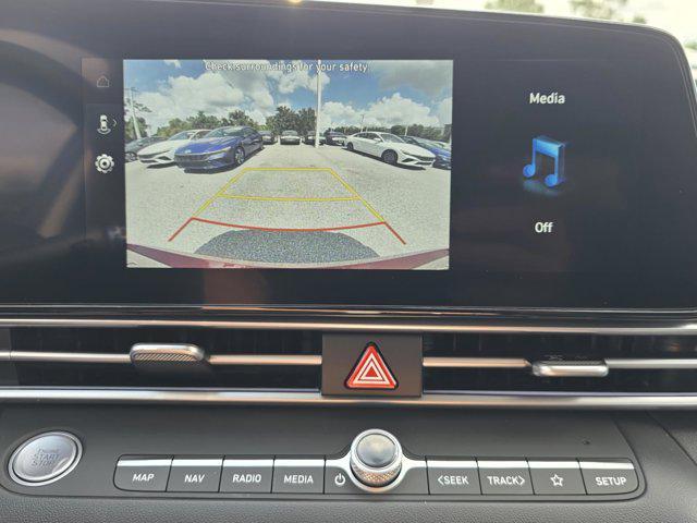 new 2025 Hyundai Elantra car, priced at $27,274
