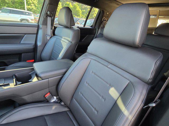 new 2025 Hyundai Santa Fe car, priced at $47,221