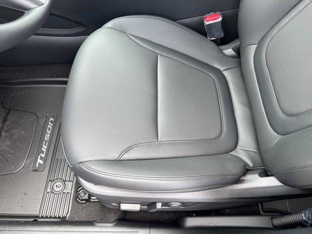 new 2025 Hyundai Tucson car, priced at $34,100