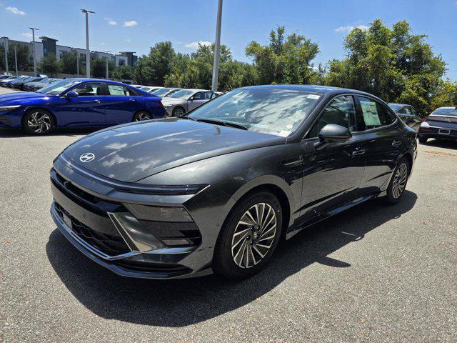 new 2025 Hyundai Sonata Hybrid car, priced at $39,330