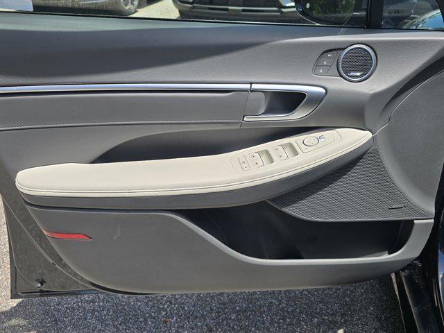new 2025 Hyundai Sonata Hybrid car, priced at $39,330