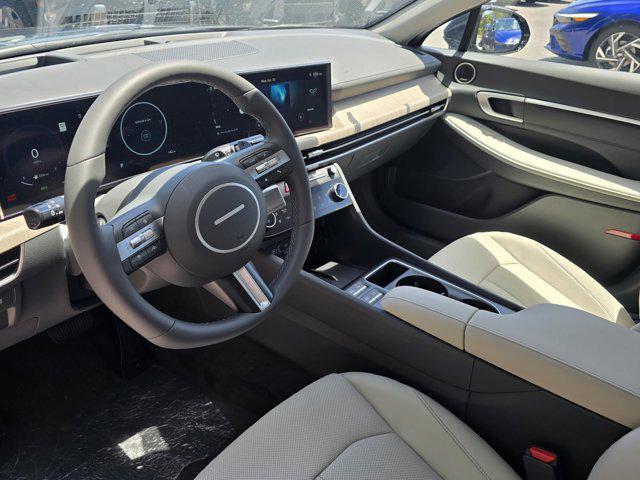 new 2025 Hyundai Sonata Hybrid car, priced at $39,330