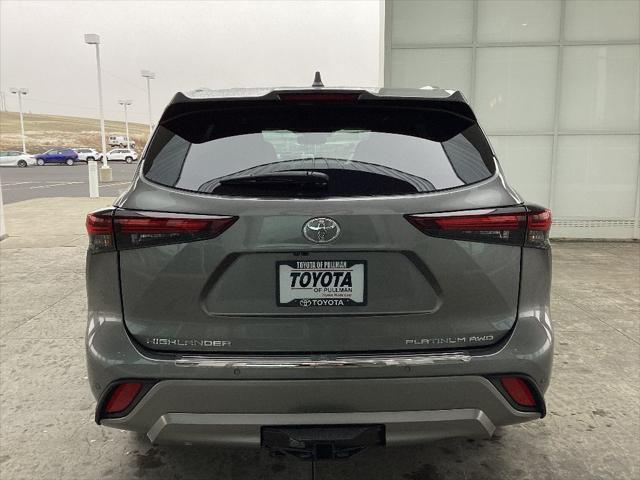 new 2025 Toyota Highlander car, priced at $51,792