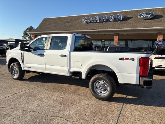 new 2025 Ford F-250 car, priced at $65,445