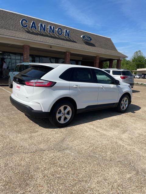 new 2024 Ford Edge car, priced at $40,060