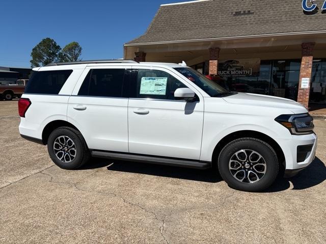 new 2024 Ford Expedition car, priced at $62,404