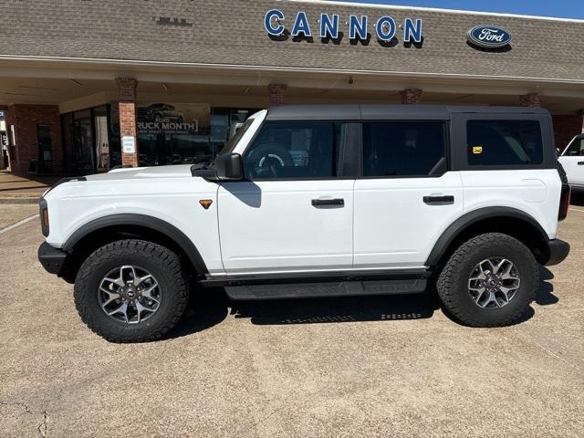 new 2024 Ford Bronco car, priced at $60,010