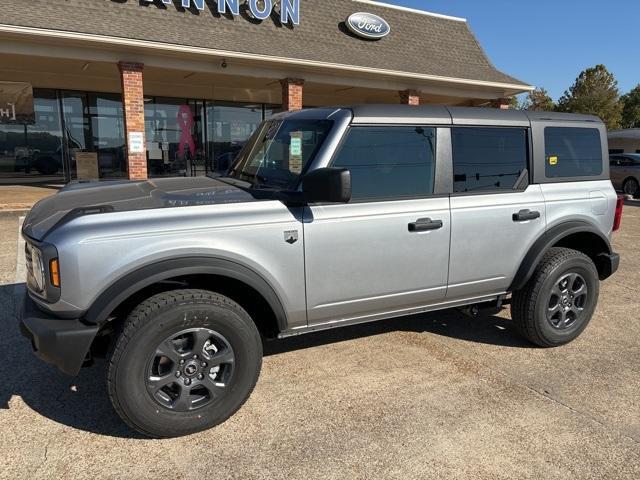 new 2024 Ford Bronco car, priced at $47,755