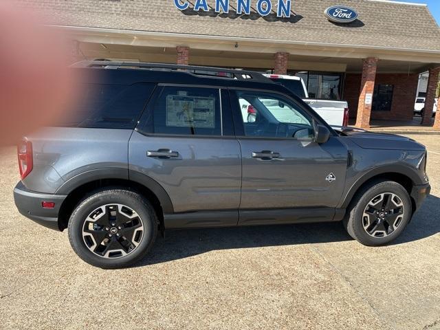 new 2024 Ford Bronco Sport car, priced at $37,920