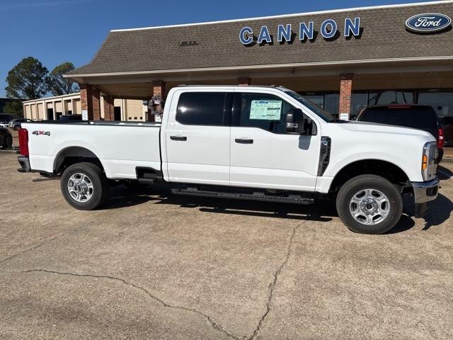 new 2025 Ford F-250 car, priced at $59,870