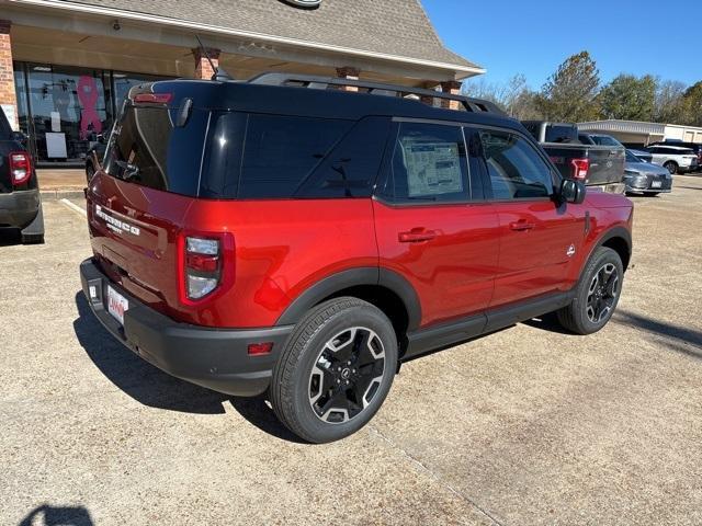 new 2024 Ford Bronco Sport car, priced at $38,415