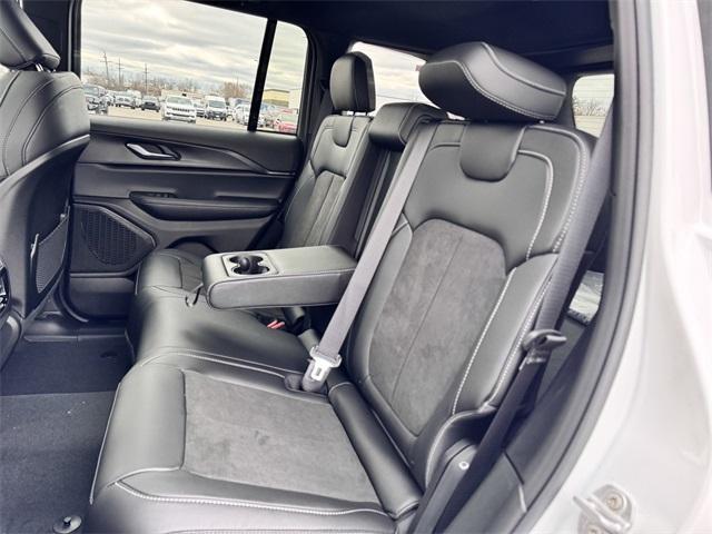 new 2025 Jeep Grand Cherokee car, priced at $47,780