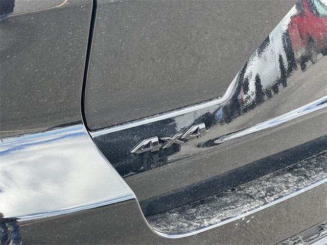 new 2025 Jeep Grand Cherokee car, priced at $50,220