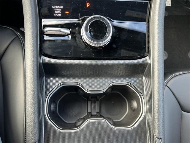 new 2025 Jeep Grand Cherokee car, priced at $50,220