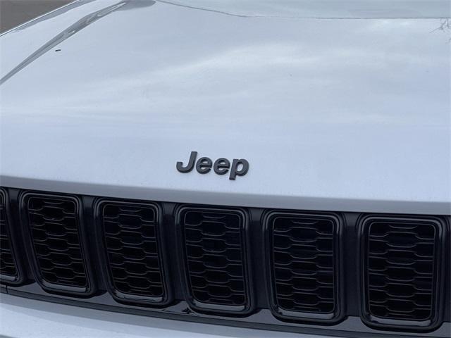 new 2024 Jeep Grand Cherokee L car, priced at $52,146