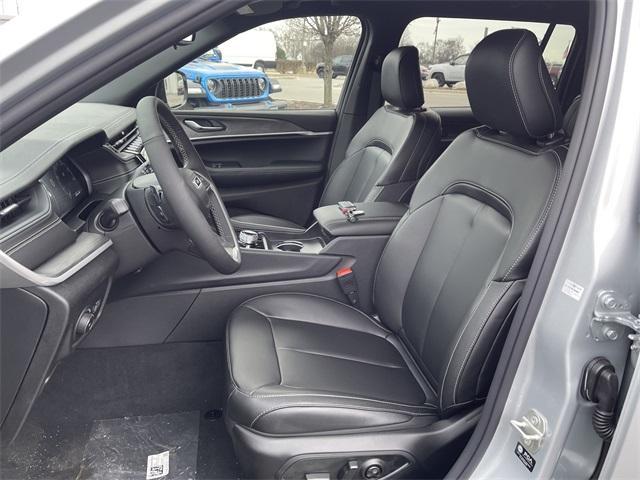 new 2024 Jeep Grand Cherokee L car, priced at $52,146