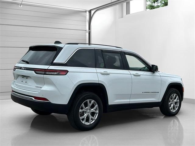 used 2024 Jeep Grand Cherokee car, priced at $37,795