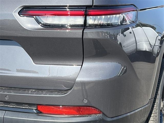 new 2025 Jeep Grand Cherokee L car, priced at $45,648