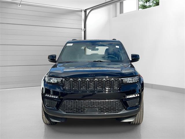 new 2025 Jeep Grand Cherokee car