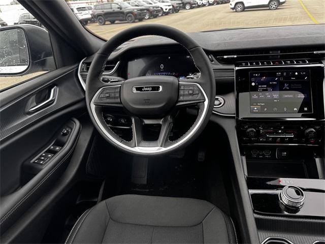 new 2025 Jeep Grand Cherokee car, priced at $44,170