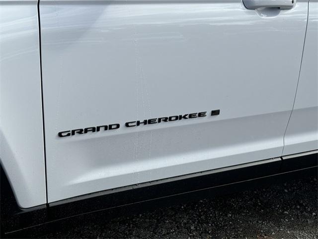 new 2025 Jeep Grand Cherokee car, priced at $45,935