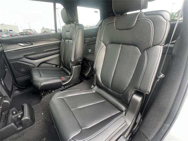 new 2025 Jeep Grand Cherokee L car, priced at $50,008