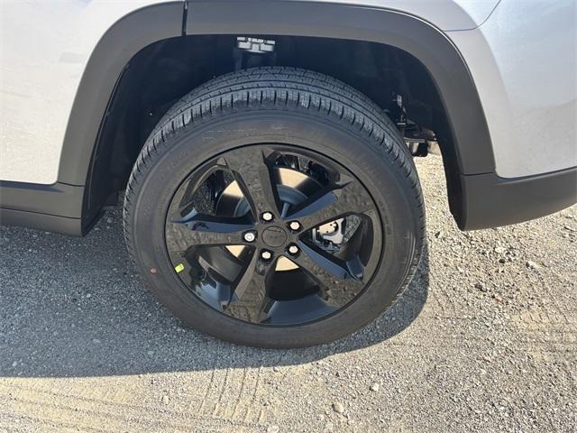 new 2025 Jeep Grand Cherokee car, priced at $48,333