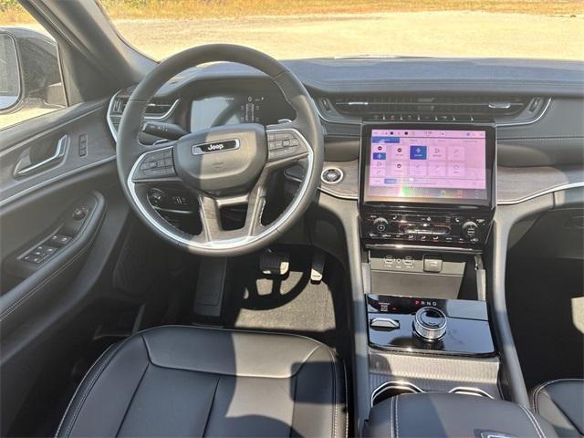 new 2025 Jeep Grand Cherokee car, priced at $48,333
