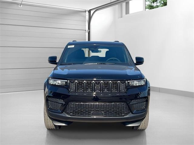 new 2025 Jeep Grand Cherokee car, priced at $46,188