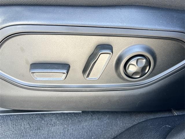 new 2025 Jeep Grand Cherokee car, priced at $47,672