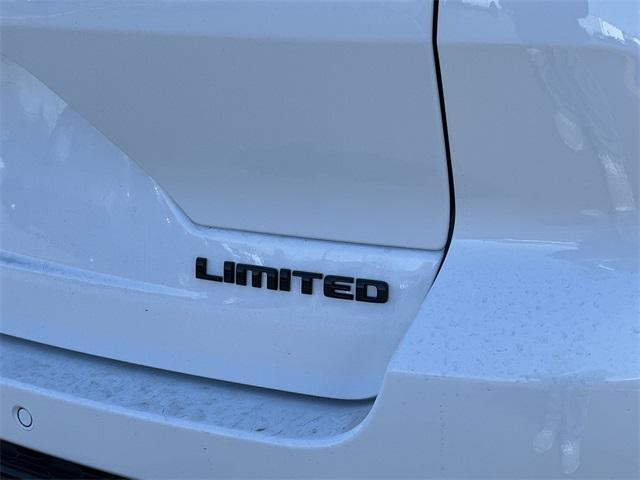 new 2025 Jeep Grand Cherokee car, priced at $47,672