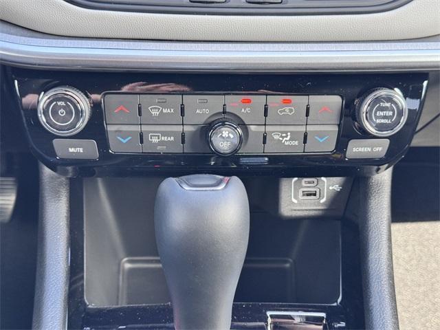 new 2025 Jeep Compass car, priced at $34,240