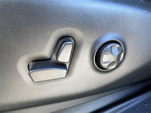 new 2026 Chrysler Pacifica car, priced at $40,987