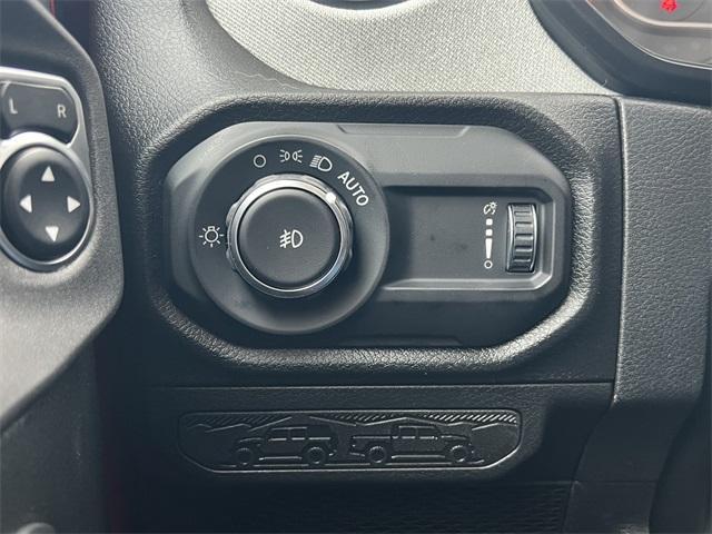 new 2026 Jeep Wrangler car, priced at $47,385