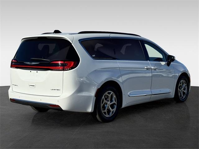 used 2023 Chrysler Pacifica car, priced at $28,495